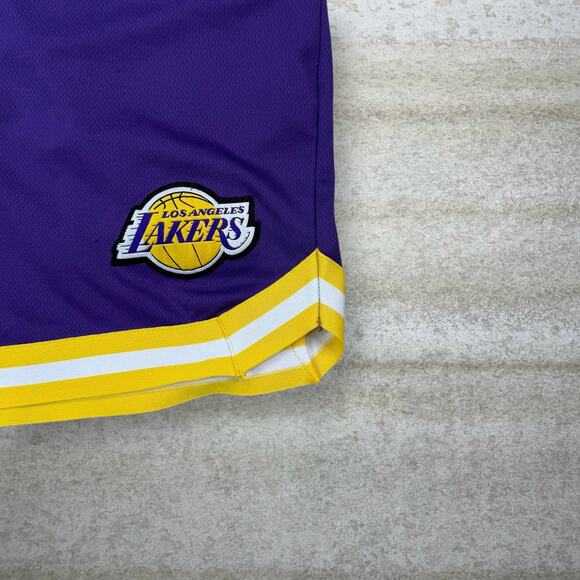 Vintage Y2K Lakers Gym Shorts Mens M Relaxed Fit Purple Yellow Lebron James - Picture 3 of 9